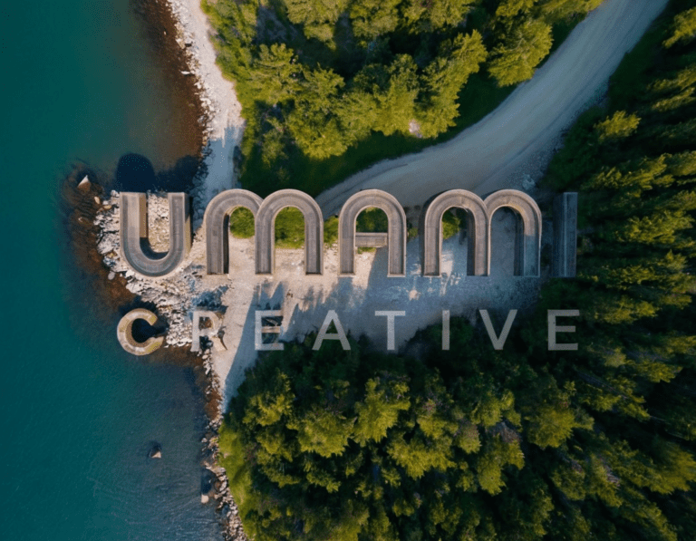 Das Logo von Umami Creative zwischen einem Wald und einer Küstenlinie